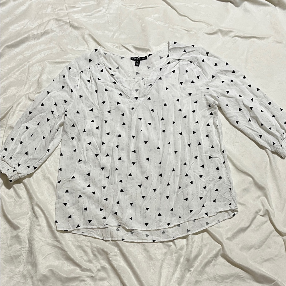 H&M White Blouse with Black Triangle Pattern